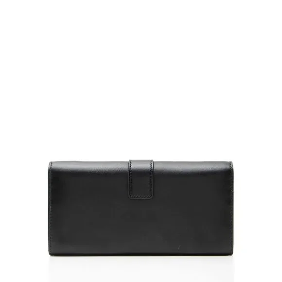 Salvatore Ferragamo Calfskin Hug Wallet on Chain - Picture 3 of 14